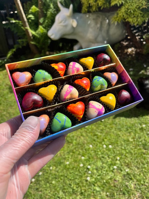 Box of 18 Mixed Hearts